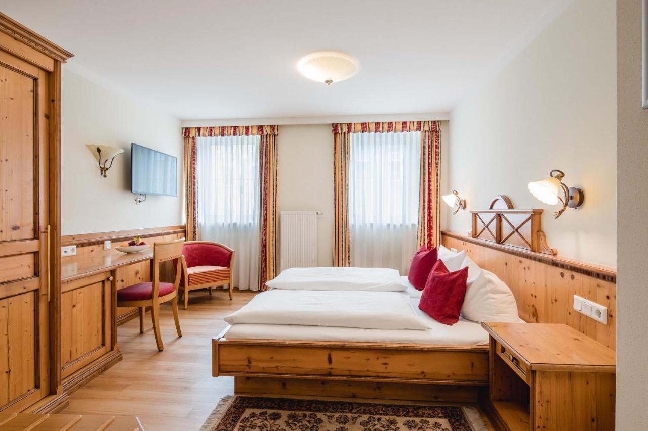 Hotel Bayrischer Loewe Остерхофен Екстериор снимка