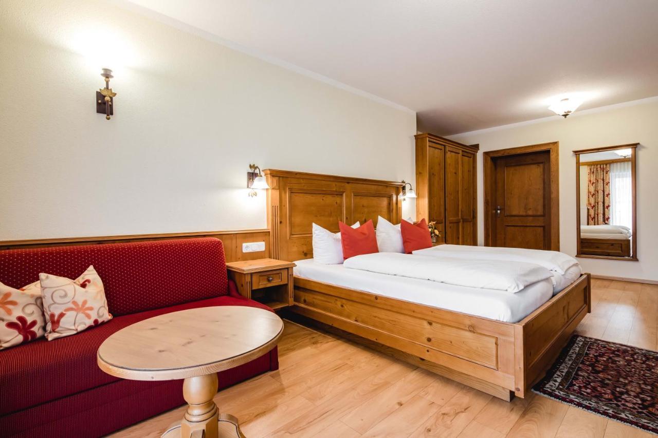 Hotel Bayrischer Loewe Остерхофен Екстериор снимка