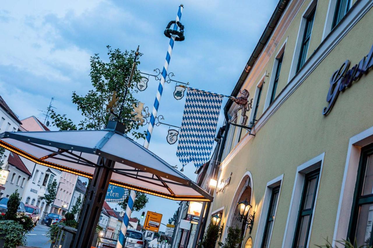 Hotel Bayrischer Loewe Остерхофен Екстериор снимка